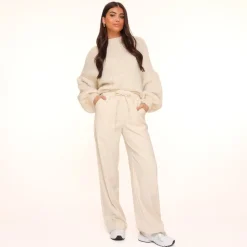 Olivia & Kate Creme Wool Oversized Knitted-Sweater Fashion