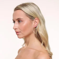 Olivia & Kate Golden Detailed Open Heart-Earrings Outlet
